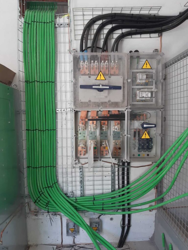 Trabajos Industriales en servicios Eléctricos Susmek